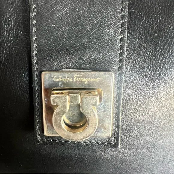 Vintage Salvatore Ferragamo bag - Picture 4 of 8